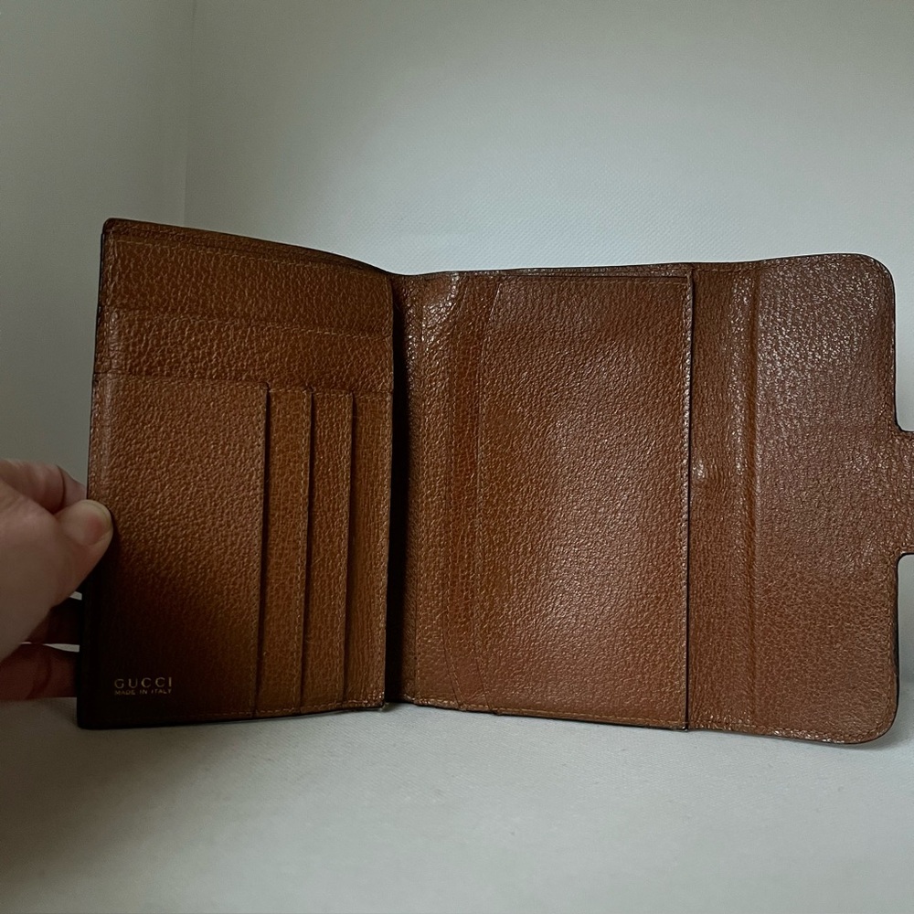 Authentic Gucci Horsebit Vintage Leather Trifold Wallet - Picture 4 of 10